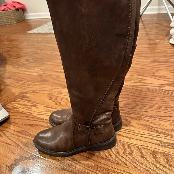 Women’s Tall Baretraps boots - Picture 3 of 5